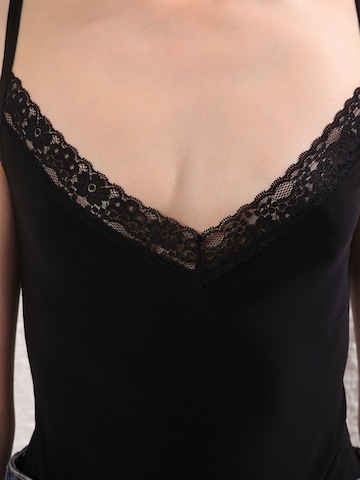 Shirtbody Trendyol en noir