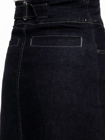Queen Kerosin Skirt in Black