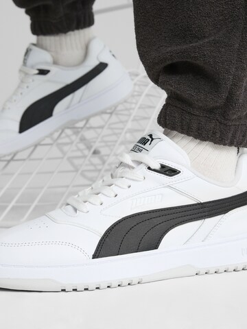 Sneaker bassa 'Doublecourt' di PUMA in bianco: frontale