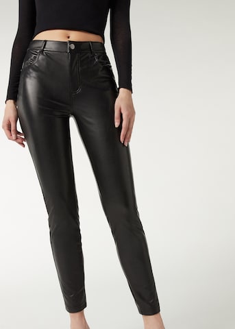 CALZEDONIA Skinny Pants in Black: front