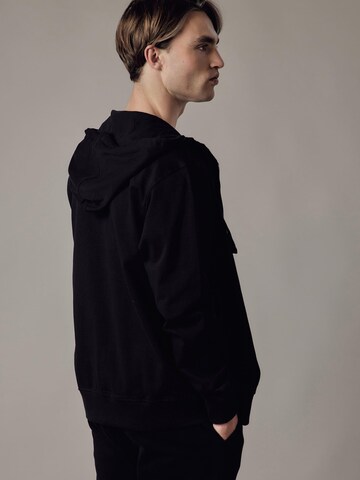 Felpa 'Felpa con Cappuccio e Zip' di OWN Off With Nature in nero