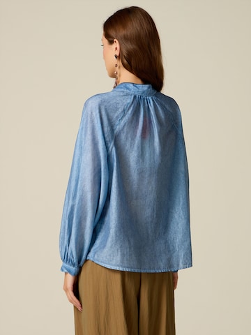Camicia da donna di oltre in blu
