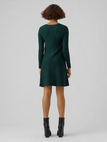 VERO MODA Úpletové šaty – zelená