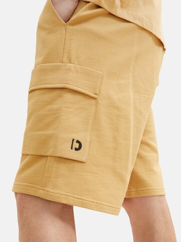 TOM TAILOR DENIM - Regular Calças cargo em amarelo