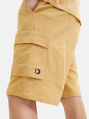Regular Pantalon cargo TOM TAILOR DENIM en jaune