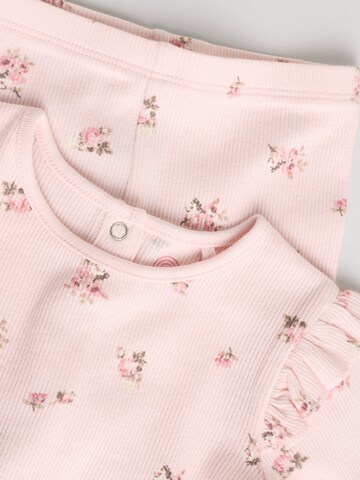 Next Set in Pink