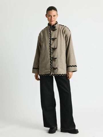 Résumé Přechodná bunda ' DarcyRS ' – béžová