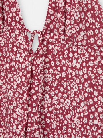Robe d’été Pull&Bear en rouge