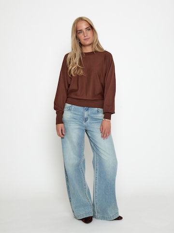 minus Sweater 'Dana' in Brown
