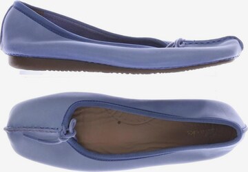CLARKS Flats & Loafers in 37,5 in Blue: front