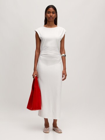 Robe d’été 'Wiara' EDITED en blanc