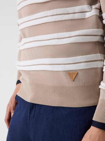 GUESS Pullover in Braun