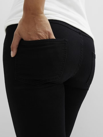 Skinny Pantaloni funzionali di bonprix in nero