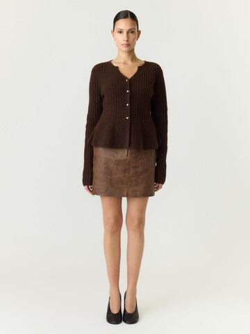 YAS Cardigan 'Dolly' i brun
