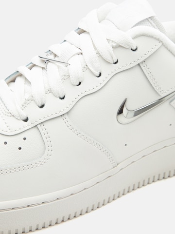 Nike Sportswear Sneaker 'AIR FORCE 1 '07' in Weiß