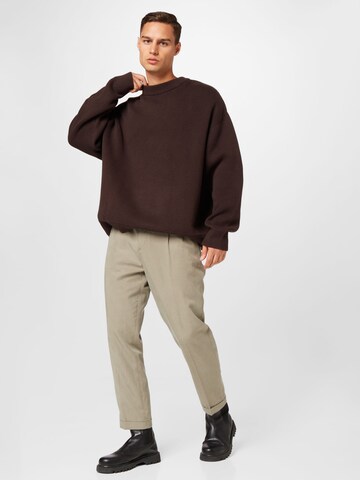 Pull-over 'John' WEEKDAY en marron