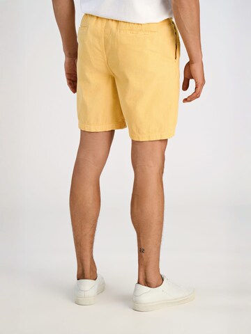 regular Pantaloni di Lindbergh in giallo