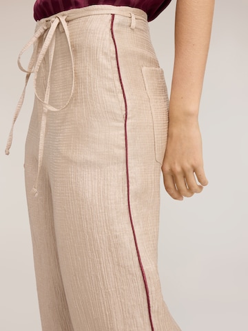 Wide leg Pantaloni di MOTIVI in beige