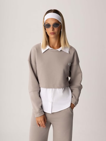 FEMSSY - Sudadera 'LAYA SWEATSHIRT BEIGE' en beige