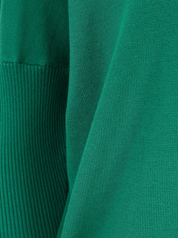 Freequent Sweater in Green