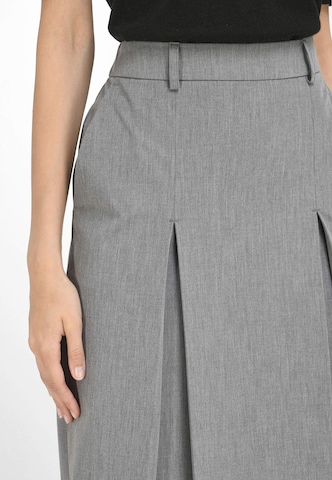 Peter Hahn Faltenrock Skirt in Grau