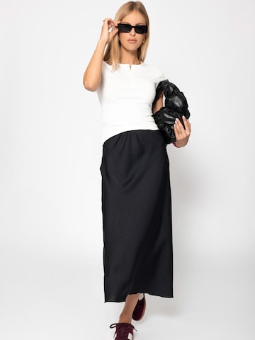 SASSYCLASSY Shirt in White