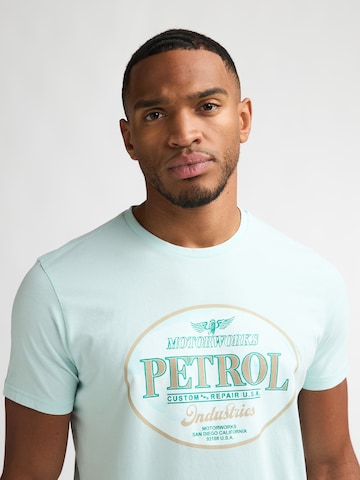 Petrol Industries T-shirt i grön