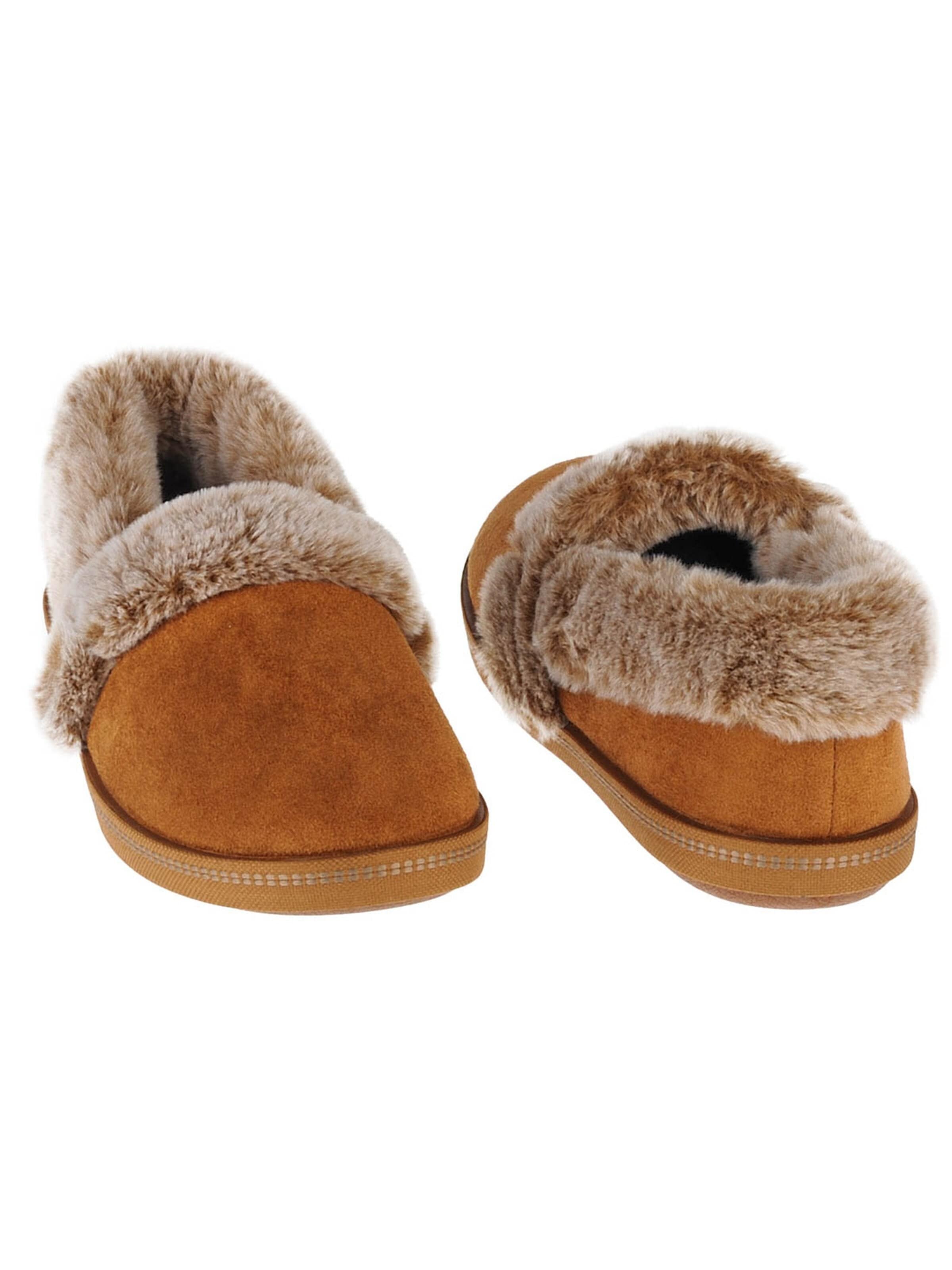 SKECHERS Huisschoenen 'Cozy Campfire-Team Toasty' in Bruin