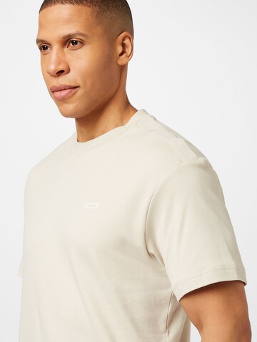 Calvin Klein - Camiseta en beige
