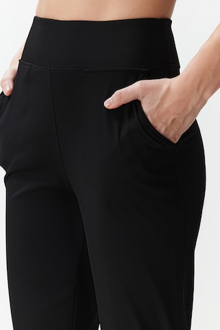 Trendyol Tapered Παντελόνι φόρμας σε μαύρο