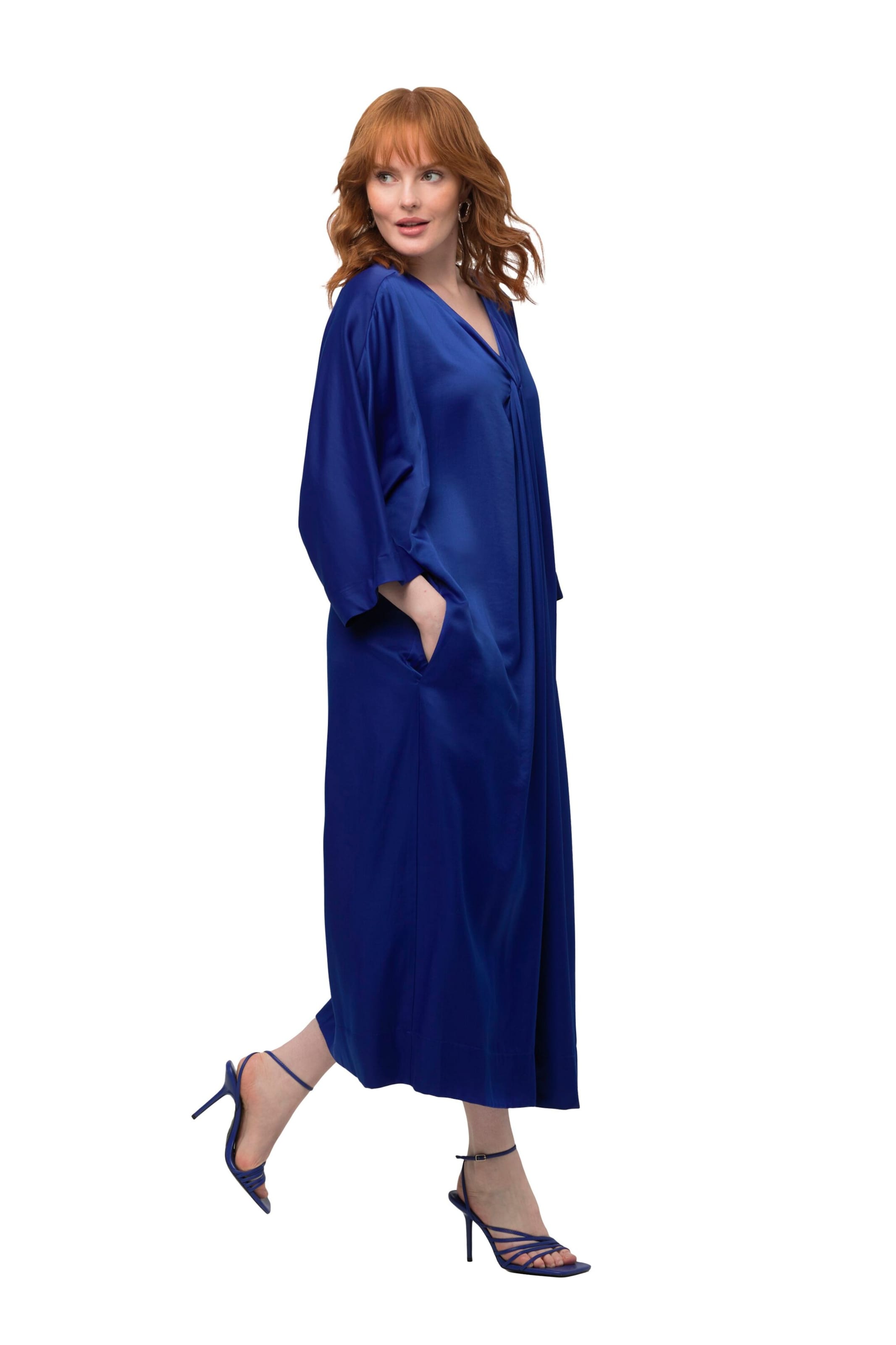 Ulla Popken Avondjurk in Blauw: voorkant