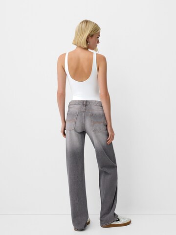 Bershka Loose fit Jeans in Grey