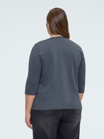 Maglietta di Fiorella Rubino in grigio