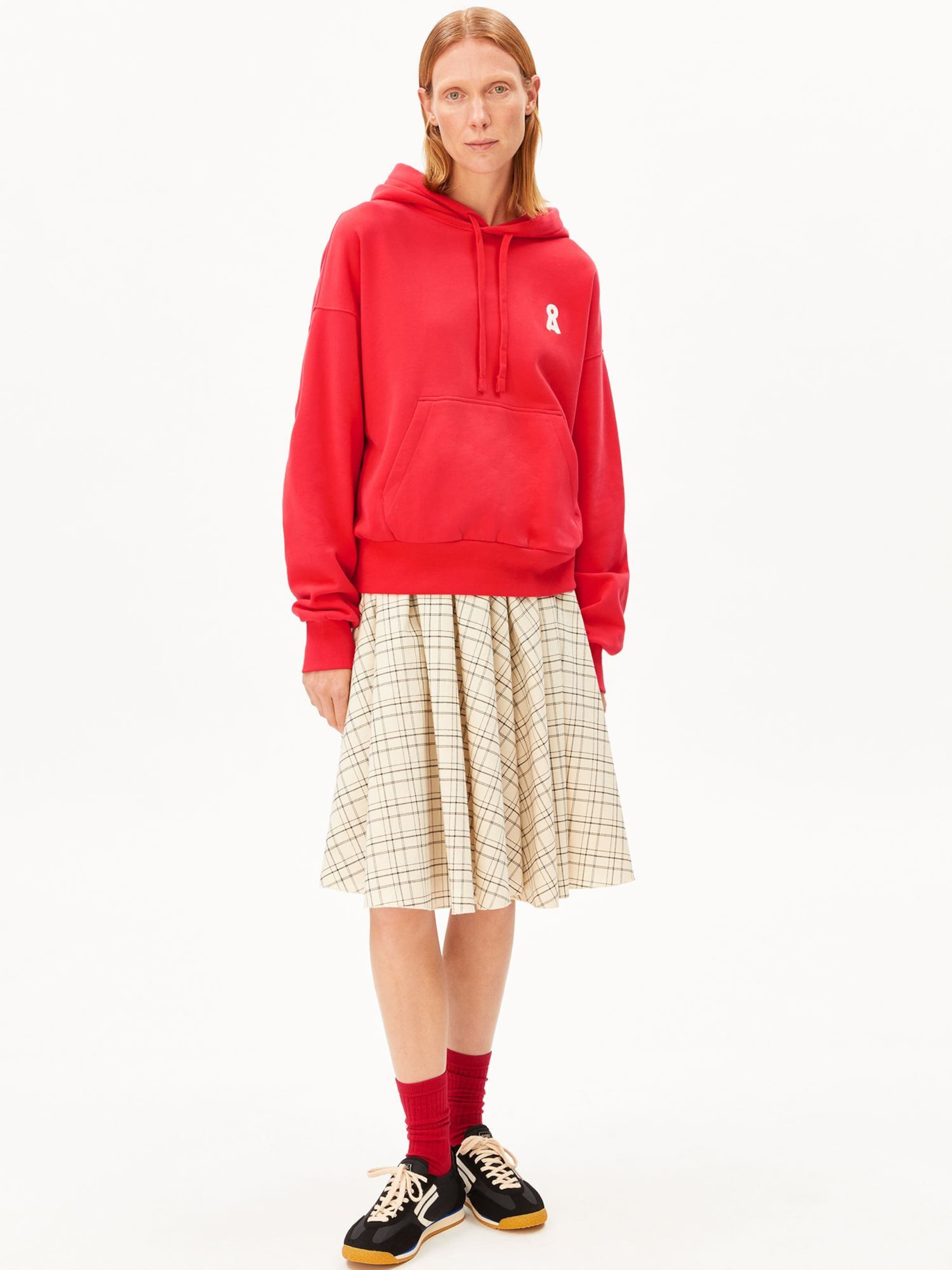 ARMEDANGELS Kapuzenpullover ICONIC Å FRANISARAA in Rot: Vorderseite