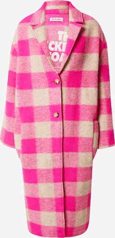 Liv Bergen Between-Seasons Coat 'Isabelle' in Pink: front