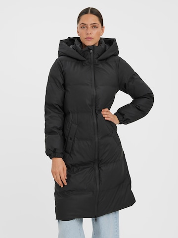 Manteau fonctionnel 'Noe' VERO MODA en noir : devant