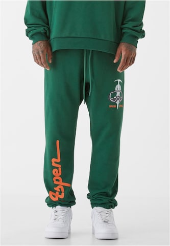 Loosefit Pantalon 'Aspen' 9N1M SENSE en vert : devant