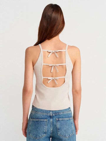 Dilvin Top in Beige