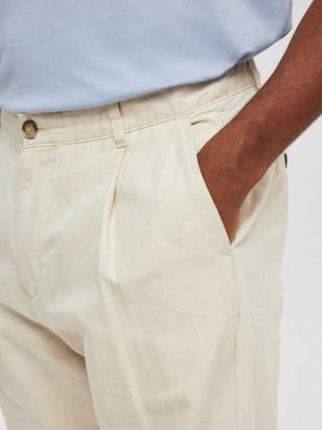 regular Pantaloni con pieghe 'Jones' di SELECTED HOMME in beige