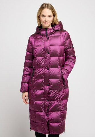 Barbara Lebek Winter Coat in Red: front