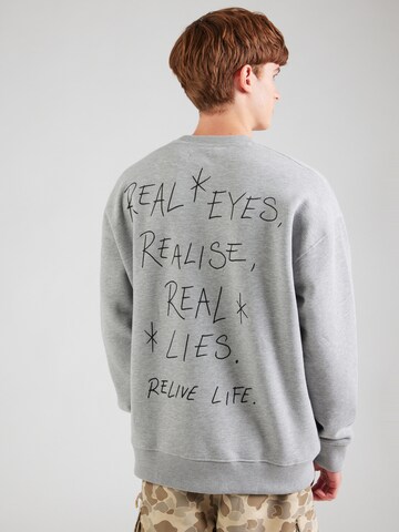 TOPMAN Sweatshirt in Grey: front