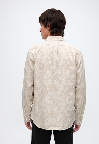 Coupe regular Chemise Lindbergh en beige