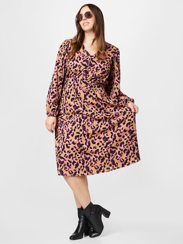 PIECES Curve Dress 'DARSY' in Brown