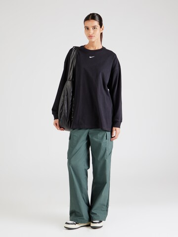 Nike Sportswear Shirt in Schwarz