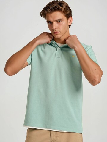 Funky Buddha Shirt in Green: front