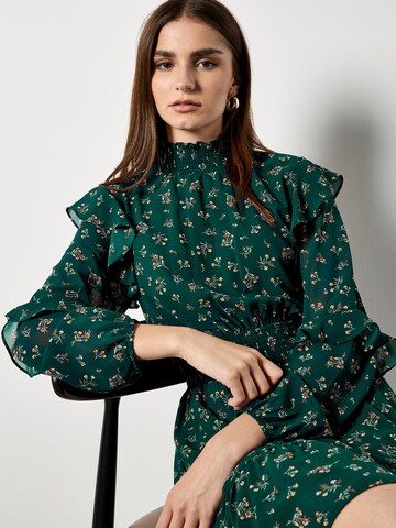 Apricot Dress ' ' in Green