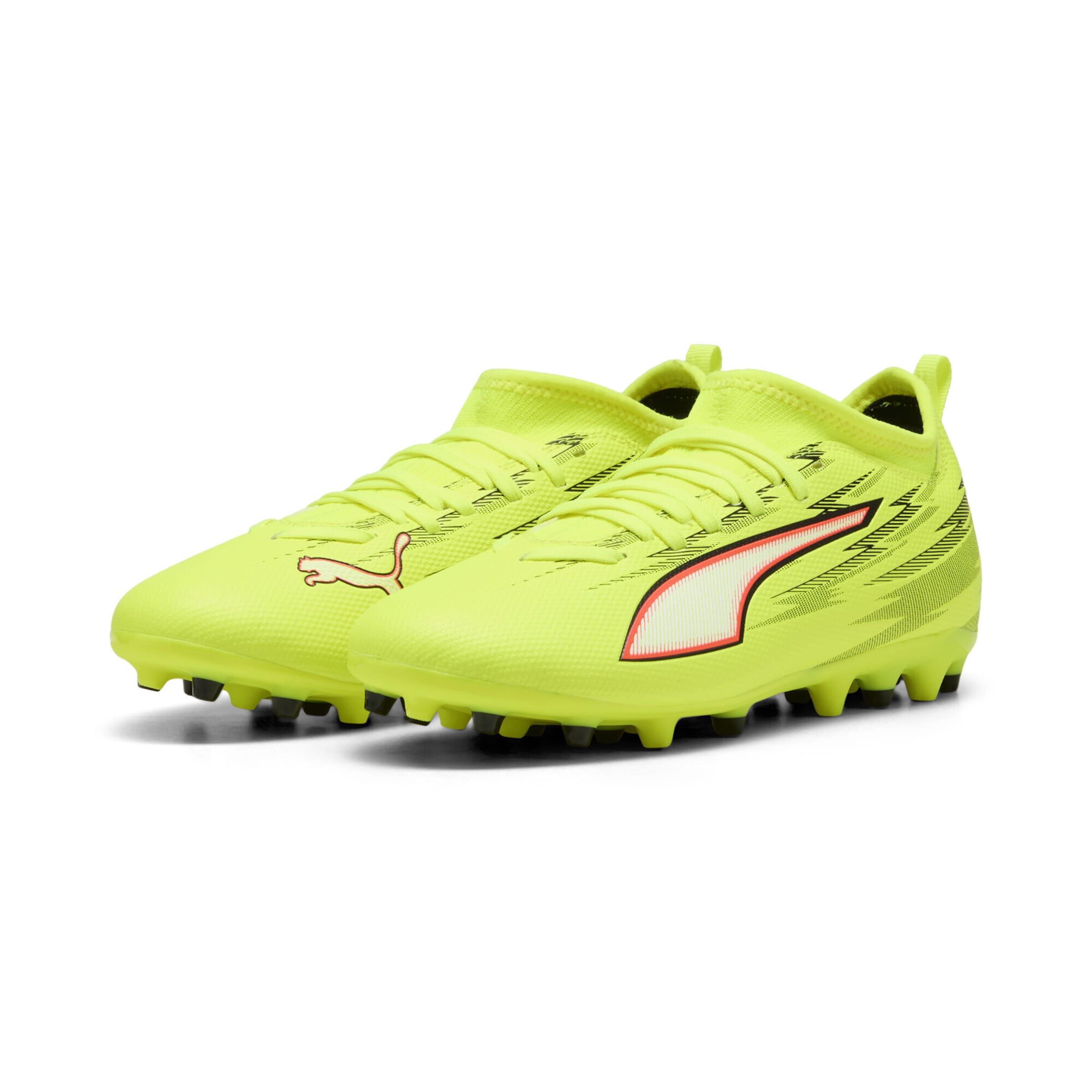 PUMA Sportschoen 'Ultra 6 Match' in Geel