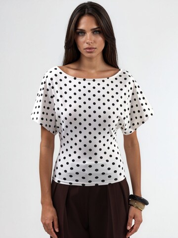 Maglietta 'T-Shirts' di Hiccup in bianco