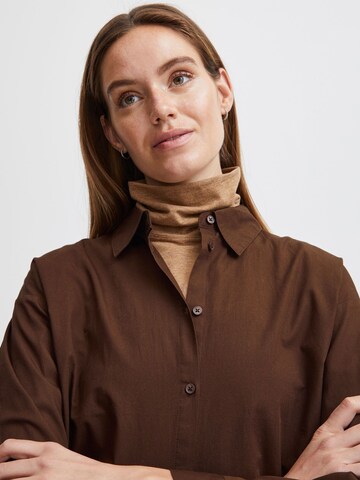 b.young - Blusa 'Gamze' en marrón