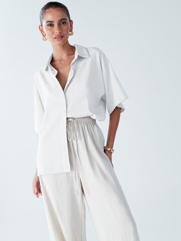 Wide leg Pantaloni 'Josefina' di BWLDR in beige